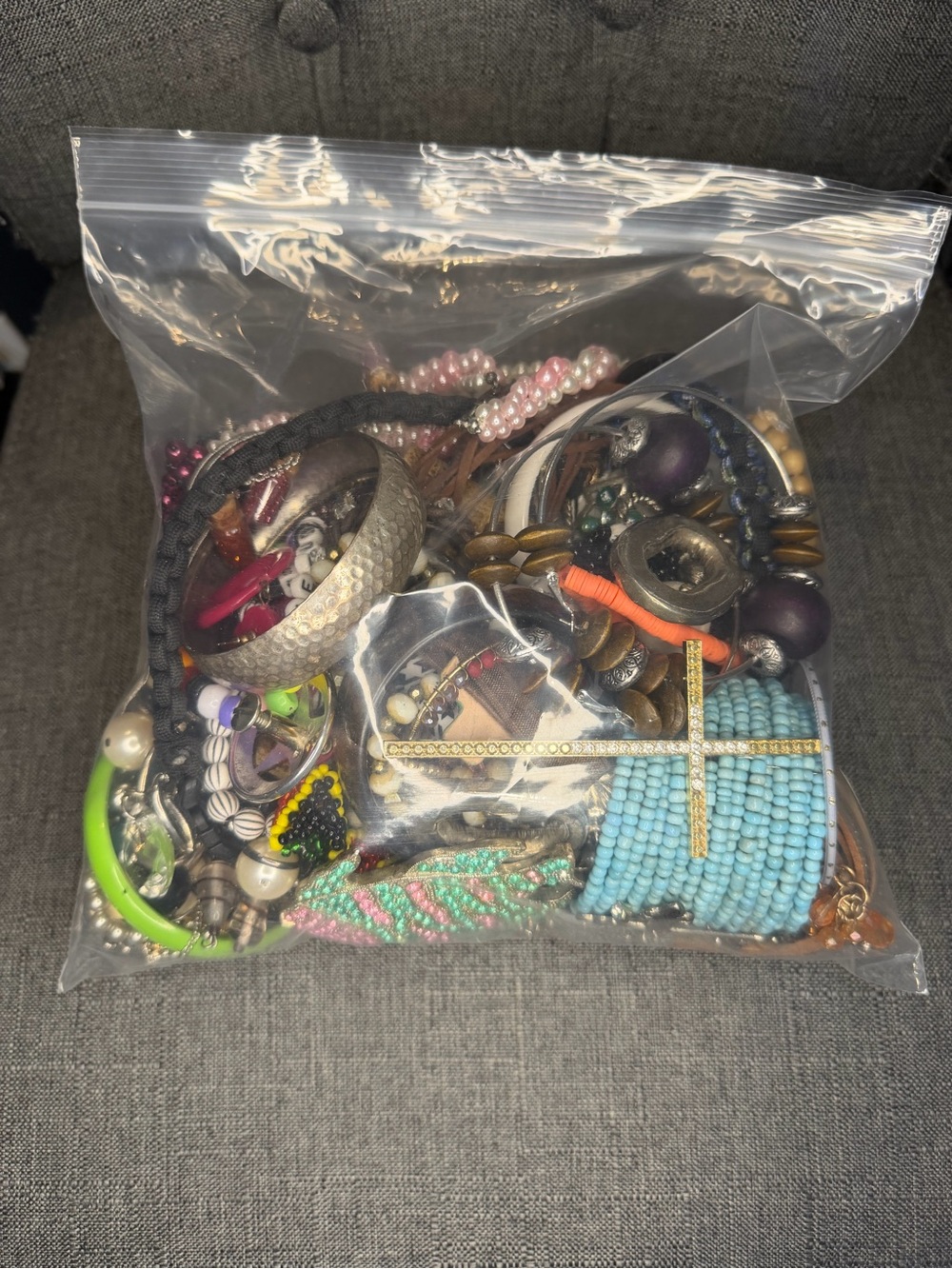 3.9 Lb Vintage to Modern Costume Jewelry Lot Wear Repair Resale Crafts Mixed